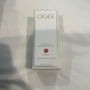 COPY - Ogee Sculpted Face Stick Rose Quartz.